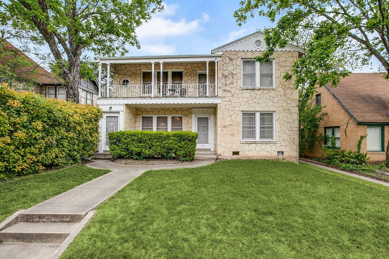 275 E Lullwood Ave, San Antonio, TX 78212 Zillow
