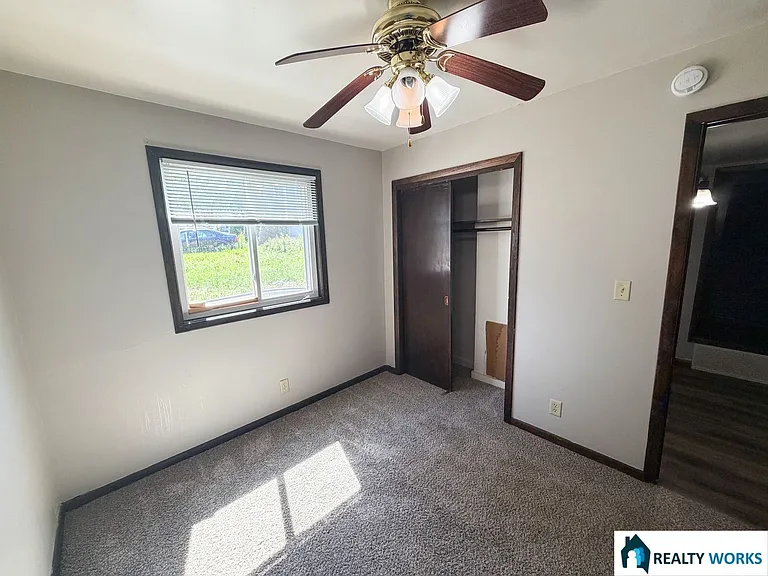 2417 Vine — Photo 6