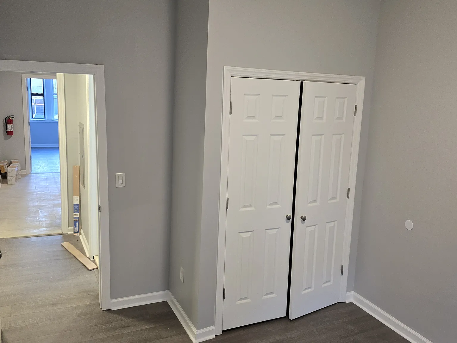 2 bed, 800 sqft, $2,100 — Photo 3