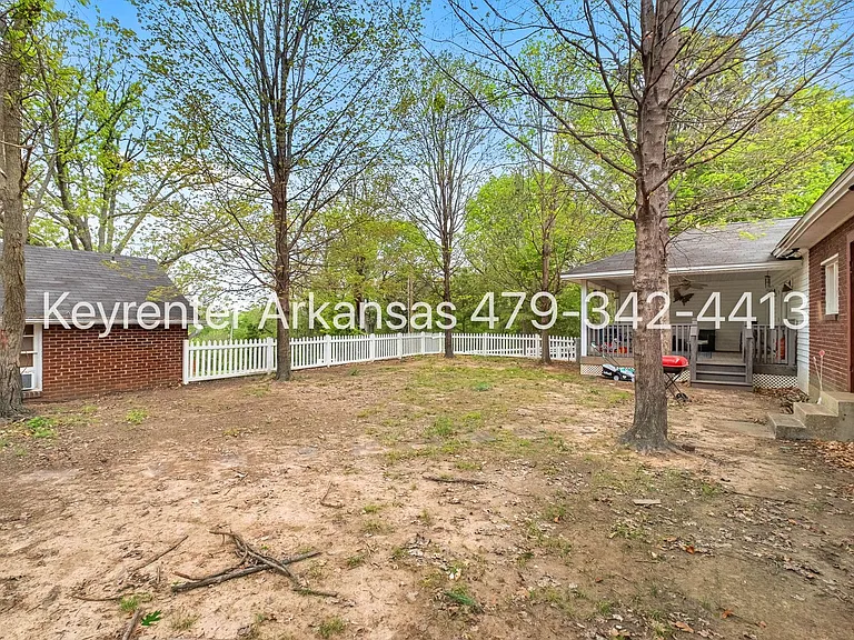 255 W Lawson St #2 — Photo 24
