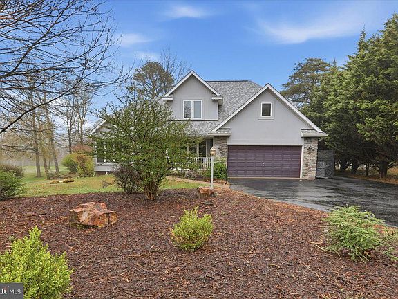 5th image of 463 Wampum Ln
