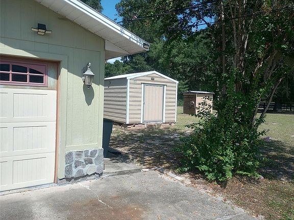 3rd image of 13300 NE 38TH AVENUE