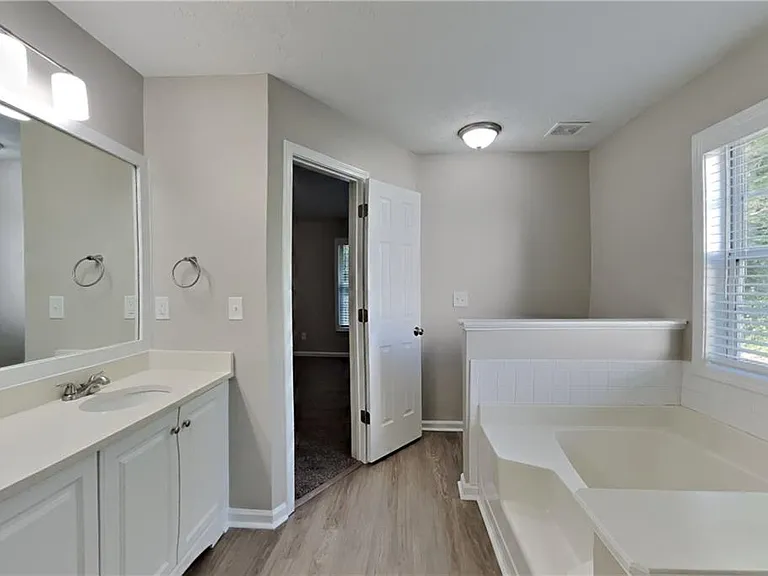 1041 Wicker Pine Dr — Photo 8