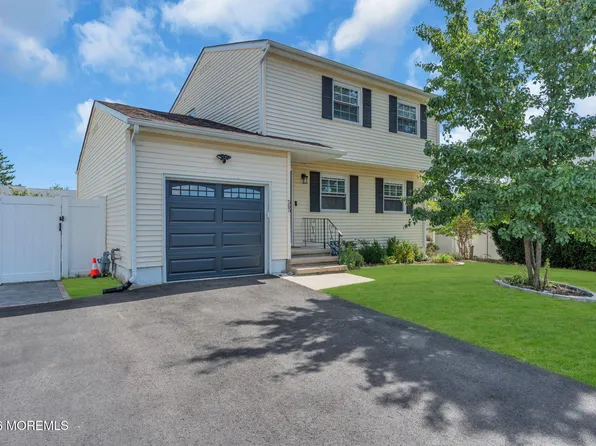 565 Rhode Island Avenue, Brick, NJ 08724