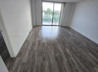 13499 Biscayne Blvd APT 604, North Miami, FL 33181