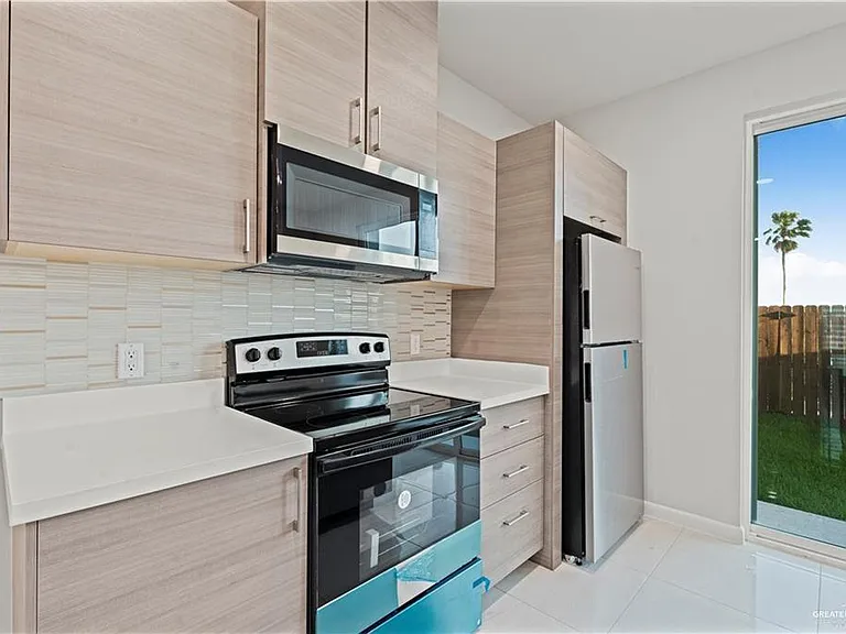 3512 Vanessa Ln #2 — Photo 4