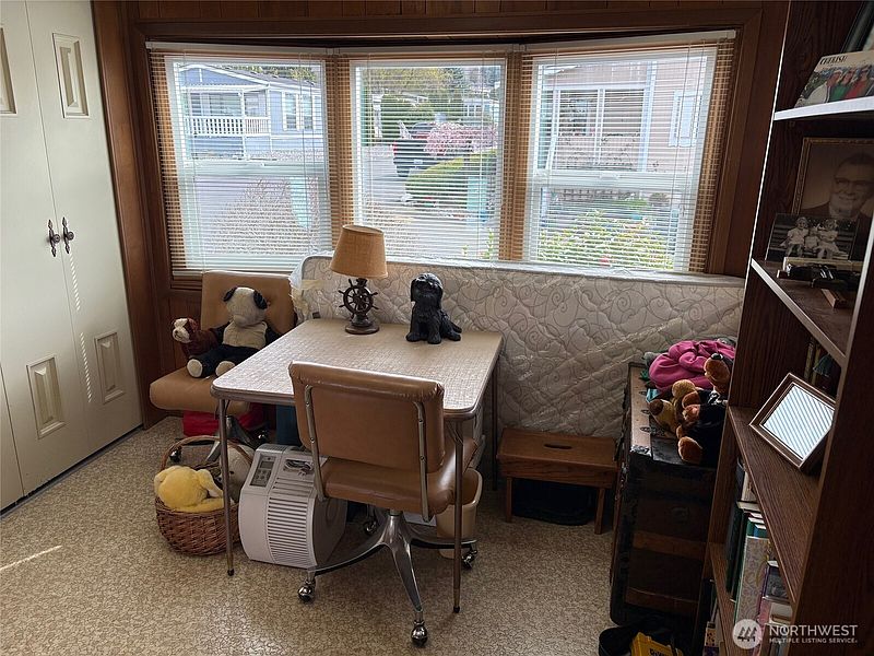 3rd image of 1200 Lincoln Street #255