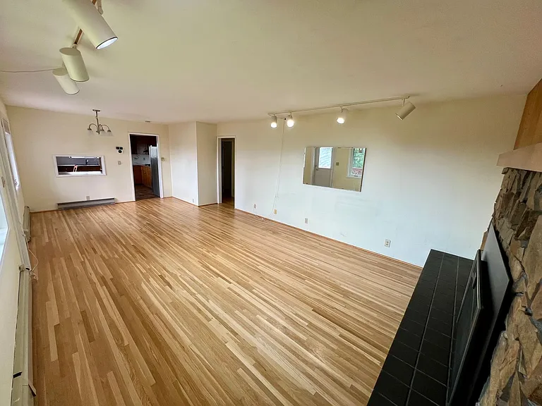 1569 La Rue Ln — Photo 19