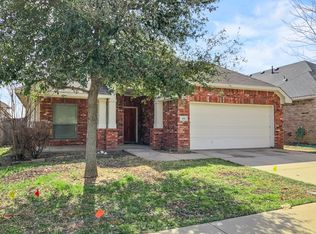 656 Minkel Dr, Crowley, TX 76036