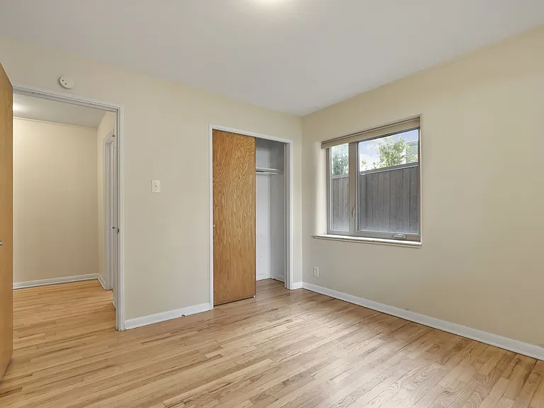 1240 Cedar Ave — Photo 10