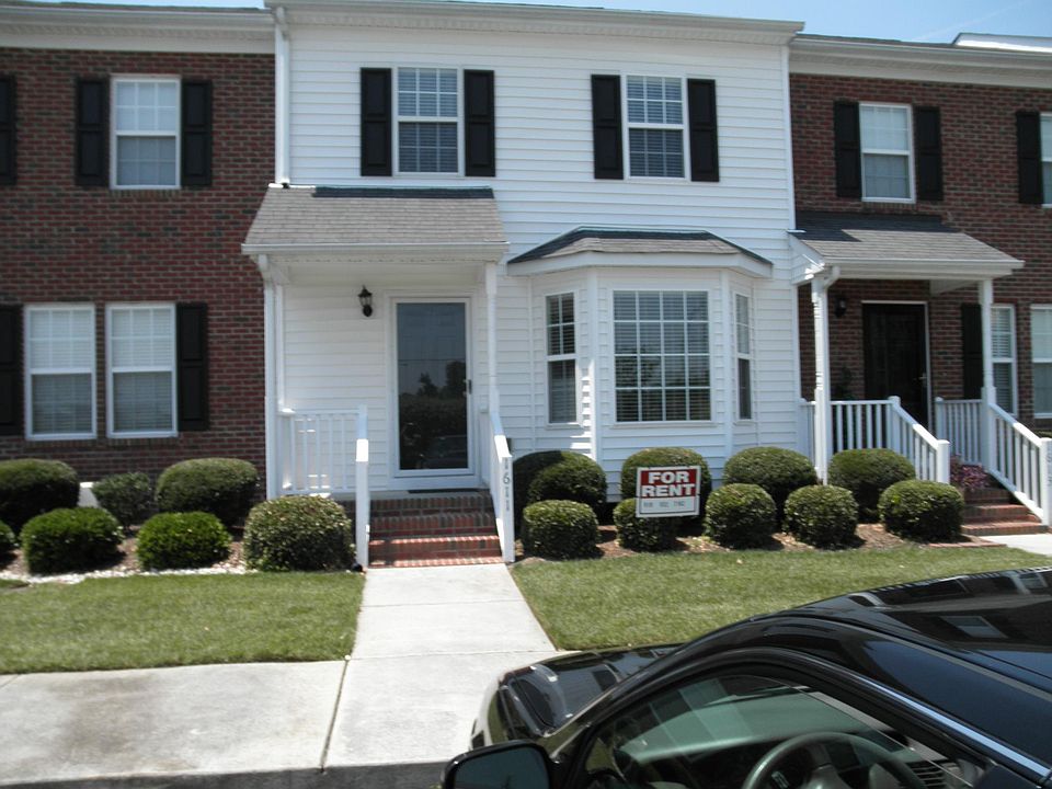 Front of Townhome