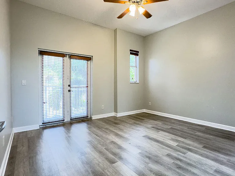 2313 Vintage Dr — Photo 20