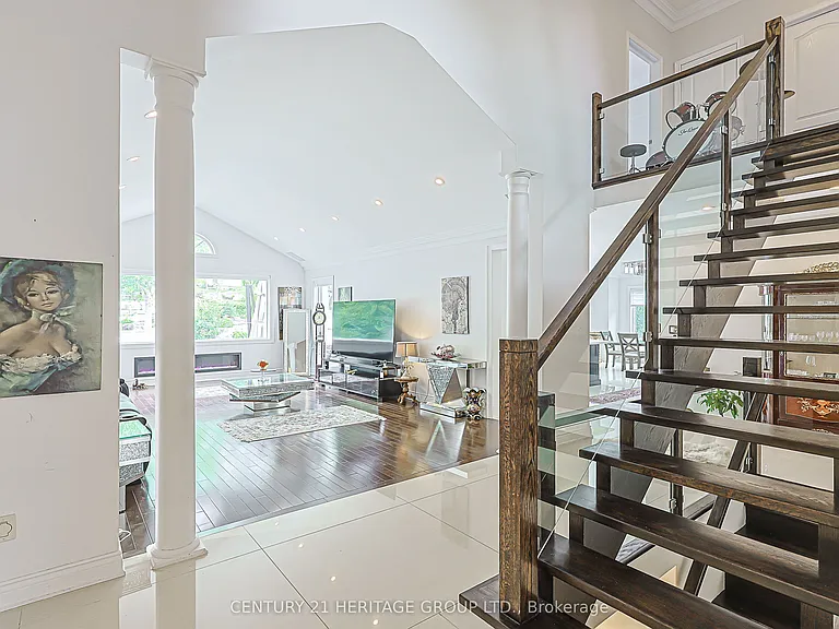 120 Kootenay Rdg — Photo 11