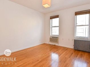 194 Nassau Ave #2D, Brooklyn, NY 11222
