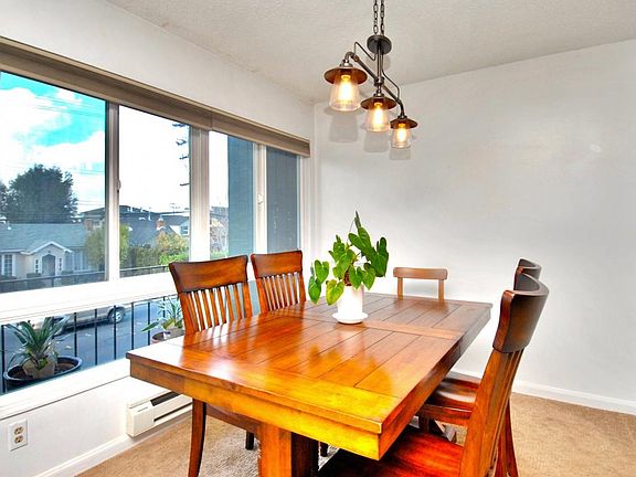 4th image of 847 N Humboldt St APT 208