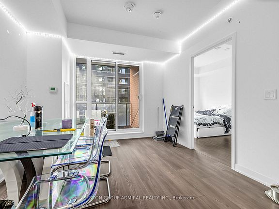 4th image of 31 Tippett Rd #447