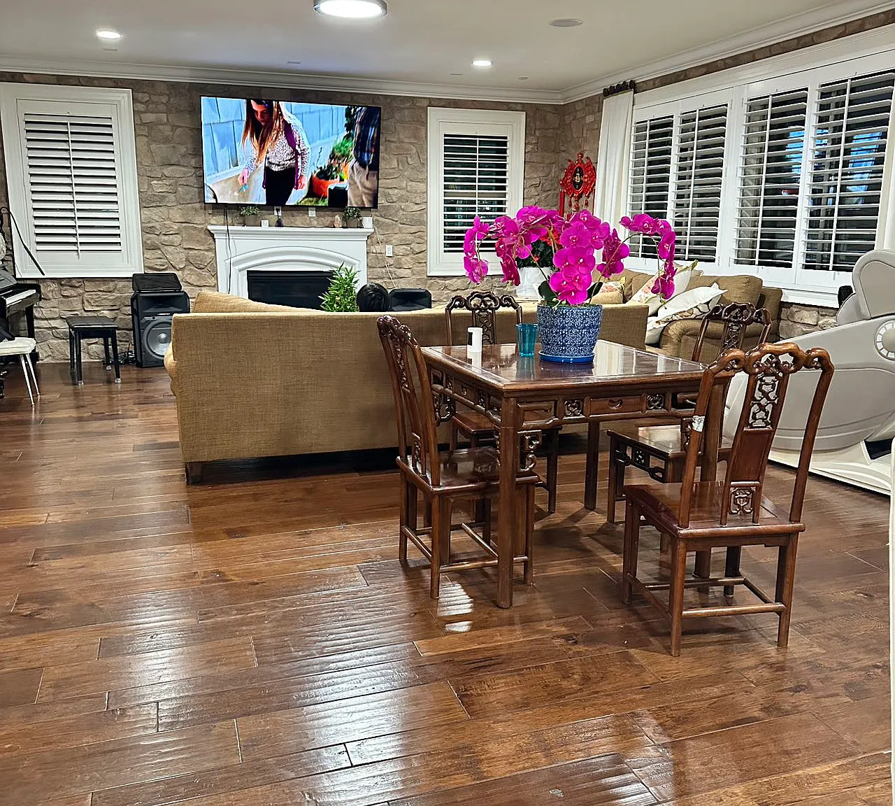 5 bed, 3630 sqft, $5,000 — Photo 2