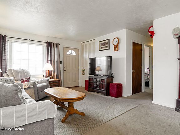 4th image of 6108 Manse Dr