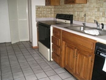 3rd image of 5908 Mariah Ct NW