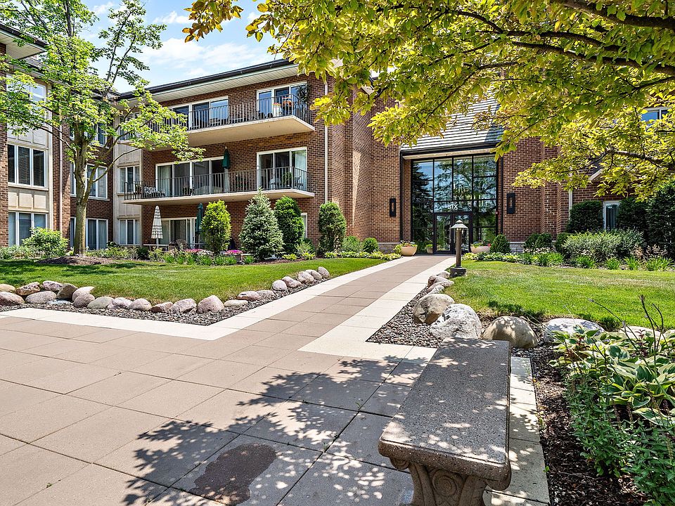 1st image of 6 Oak Brook Club Dr APT J203