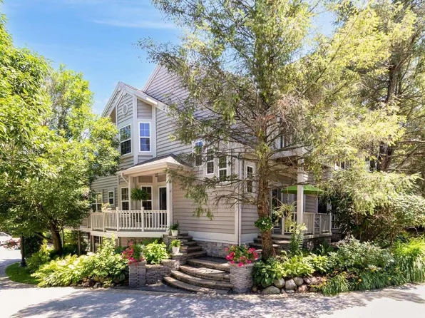 39 Tayside St, Valparaiso, IN 46385