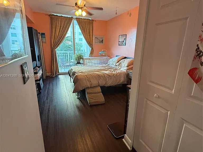 1745 E Hallandale Beach Blvd #304W — Photo 16