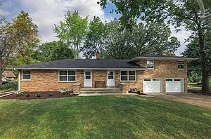 3 bed, 1.5 bath, 1200 sqft, $3,100 — Photo 1