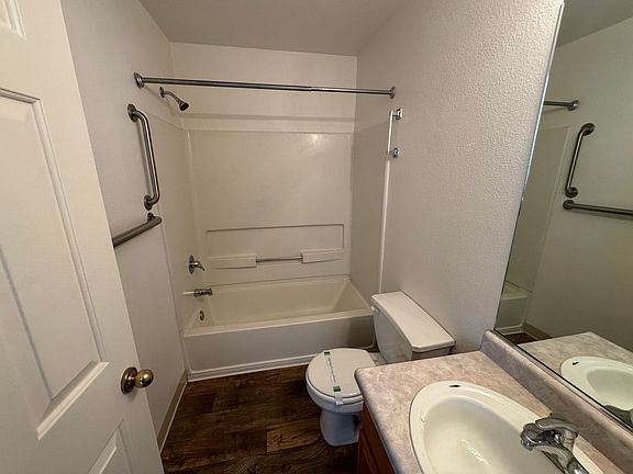 4th image of 5726 Dewberry Ct