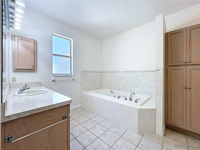 5950 N Petunia Ter — Photo 42