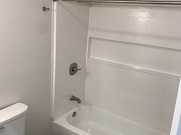 Bath shower/Tub
