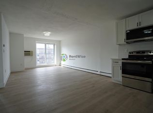 742 E 6th St #3, Boston, MA 02127