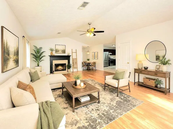 4542 Latchwood Dr, Lithonia, GA 30038