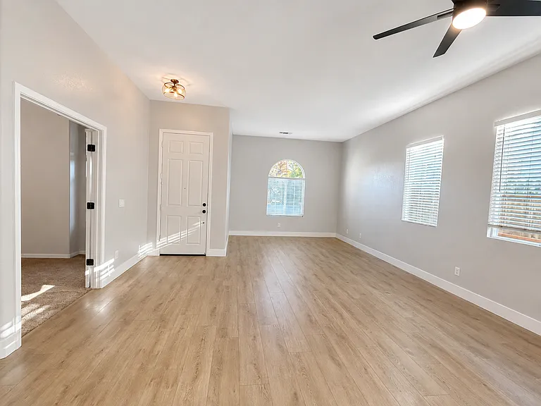 10163 Omeara Dr — Photo 7
