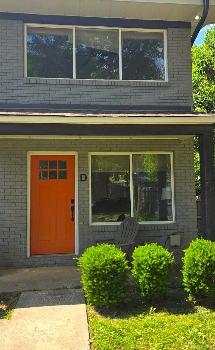 2 bed, 1.0 bath, $1,650 — Photo 1