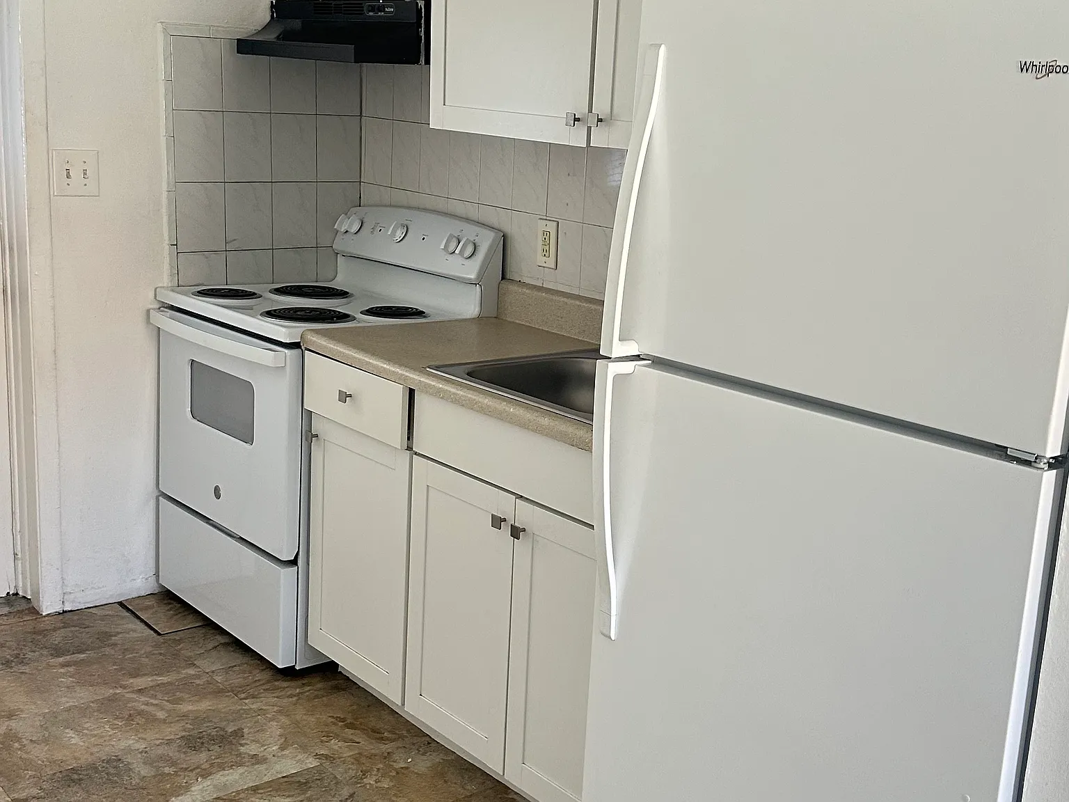 2 bed, 567 sqft, $1,400 — Photo 3