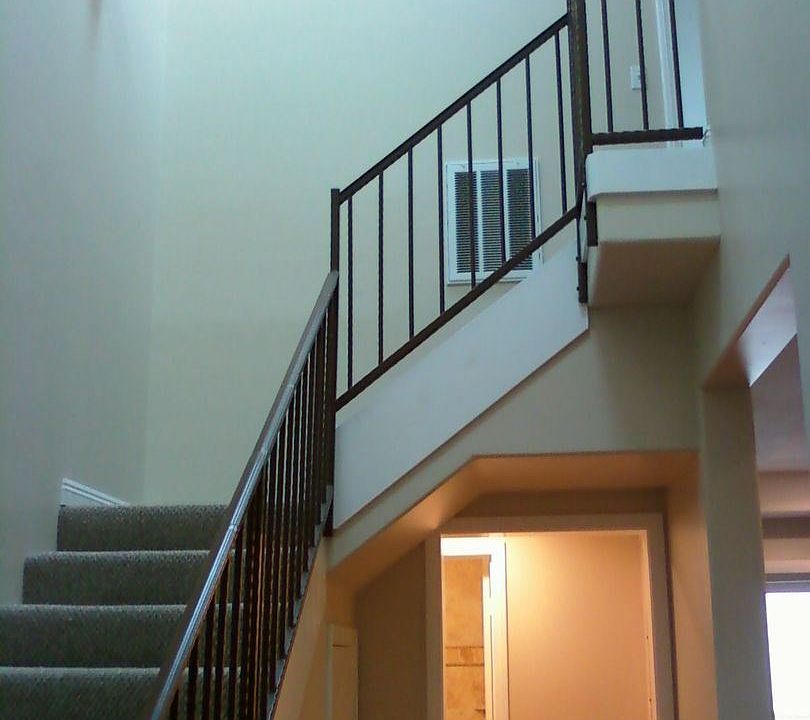 1st image of 3036 Oliphant St Unit 4