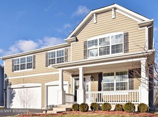 3126 Heritage Pkwy, Elgin, IL 60124