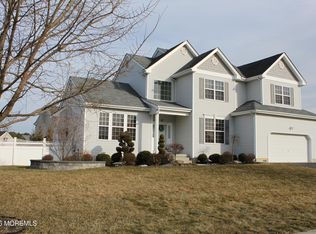 17 Royal Grove Drive, Jackson, NJ 08527