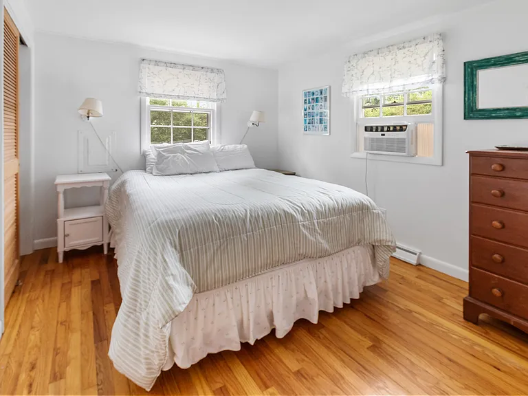 193 Ocean Rd — Photo 13