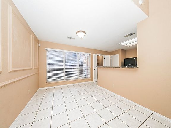 5th image of 9109 Orchard Blvd