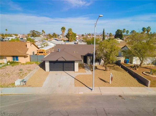 3512 Corona Del Mar Dr, Las Vegas, NV 89108