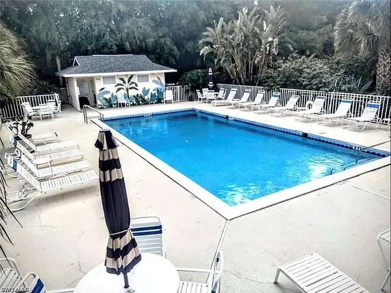1120 Sarah Jean Cir #B-205 — Photo 38