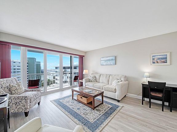 4th image of 1920 S Ocean Dr APT 1704