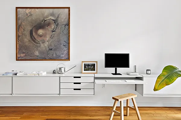 Sold by Compass | media 22