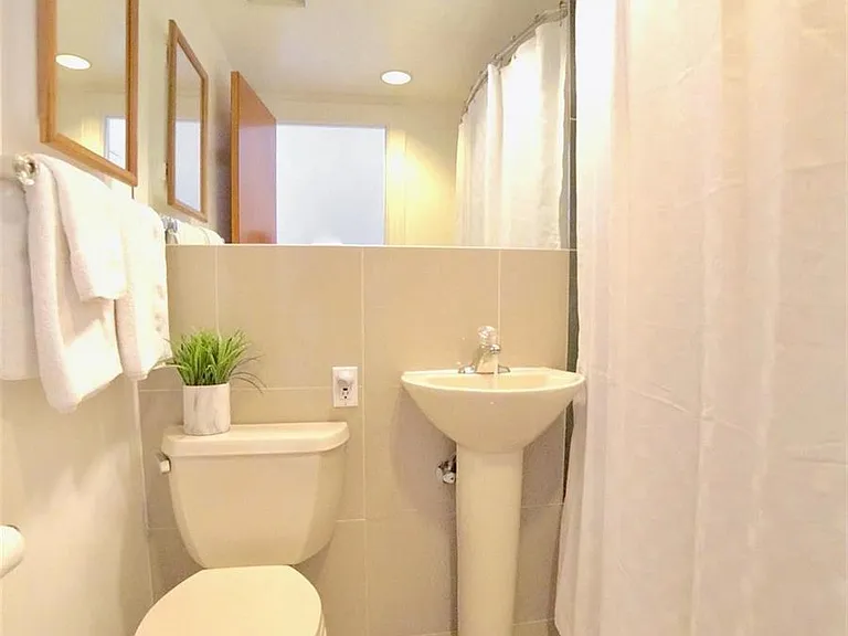 235 Sunrise Ave #2217 — Photo 19