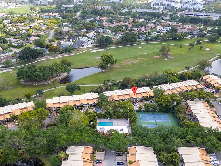 720 E Coco Plum Cir #5 — Photo 44
