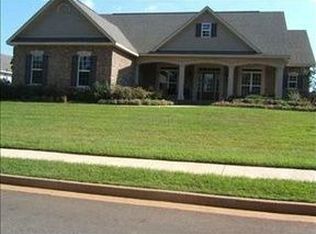 102 Collins Estate Ave, Centerville, GA 31028