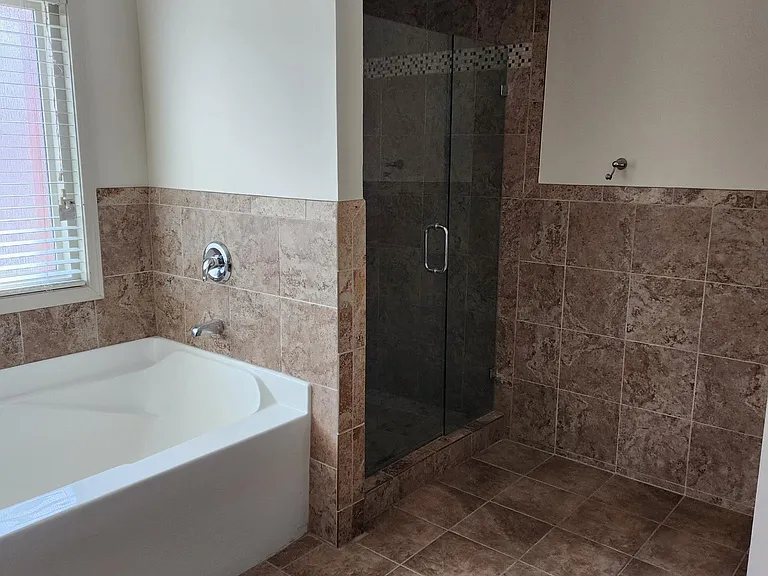 2507 Ridgewood Dr — Photo 8