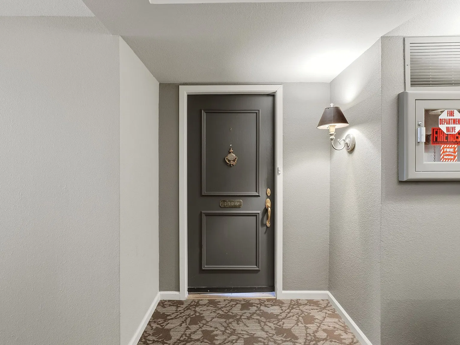 2 bed, 1600 sqft, $6,950 — Photo 4