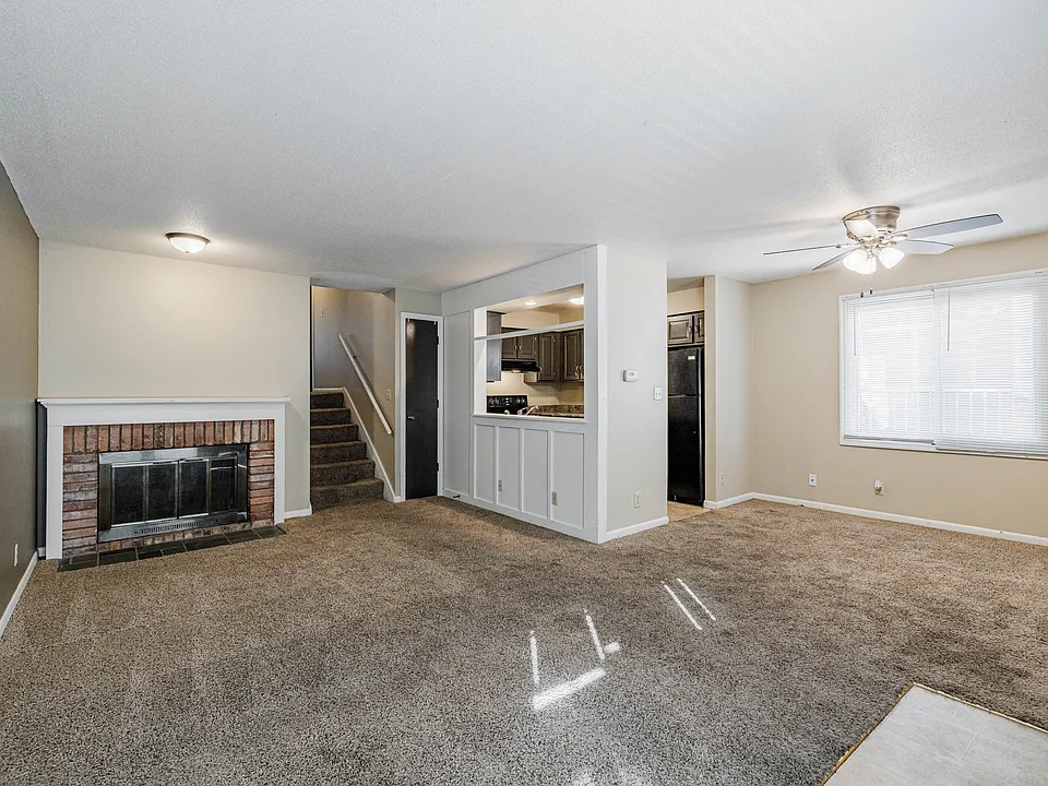 1110 F St #6